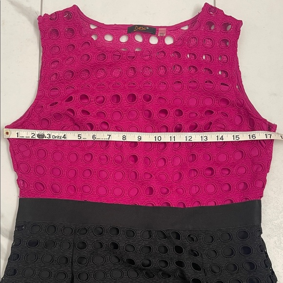 Dex Black/Fuchsia Textured Eyelet Lace Lined Sleeveless Mini Dress Sz M - Picture 9 of 11